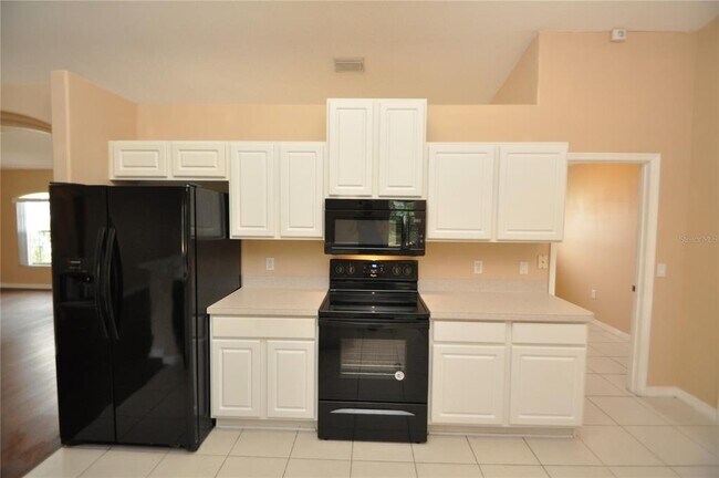 Building Photo - 65 Rolling Fern Dr