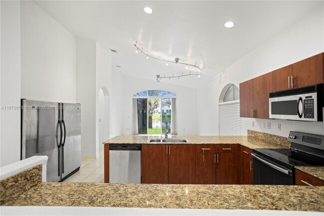 Building Photo - 1840 NW 78th Ave