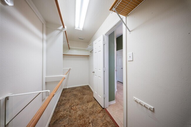 Building Photo - 6715 Rockwall Trail Dr