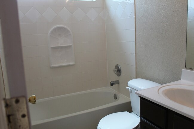 Building Photo - Two Story Home in Socorro