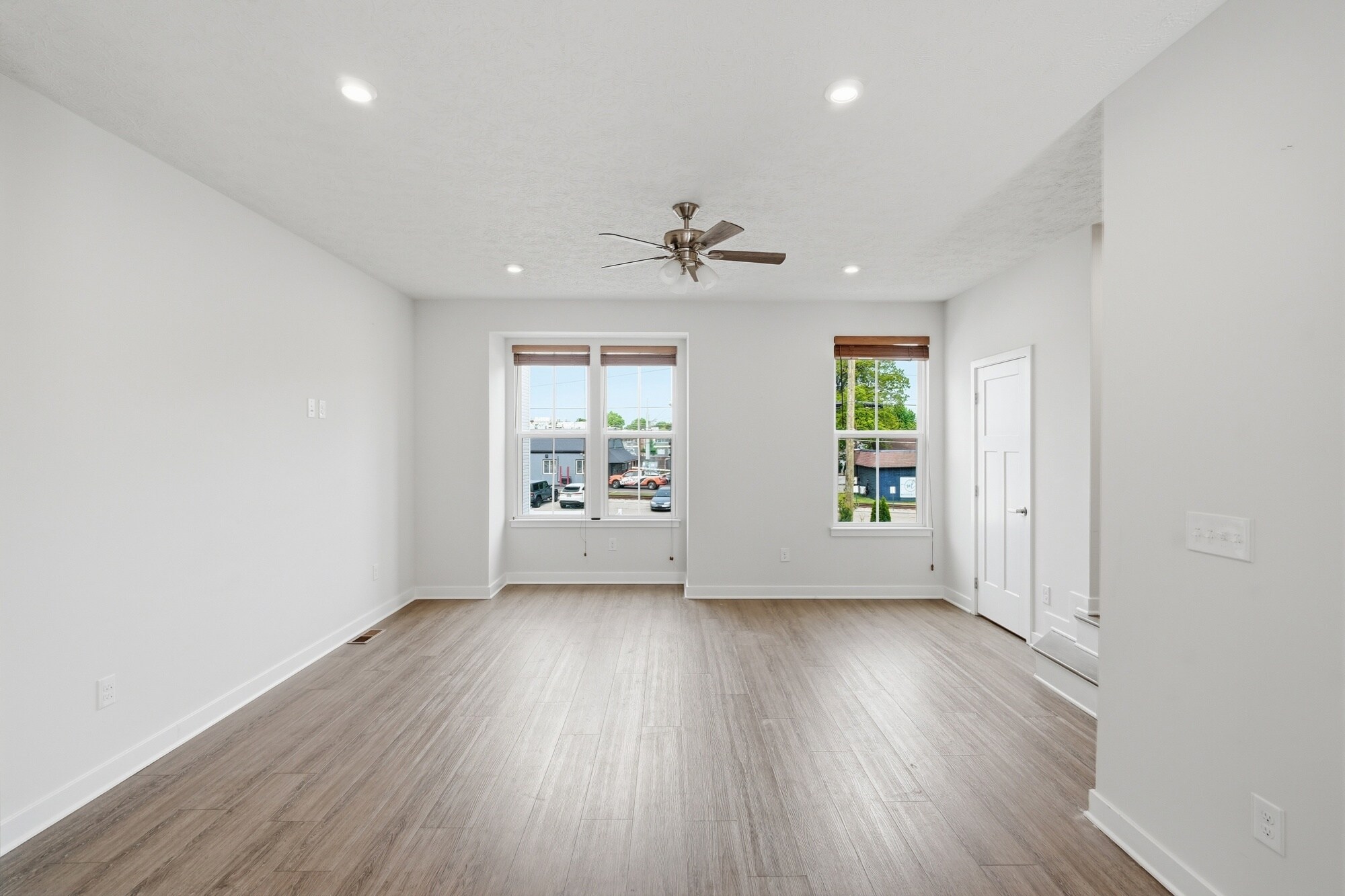 Building Photo - 9 Wentworth Ln