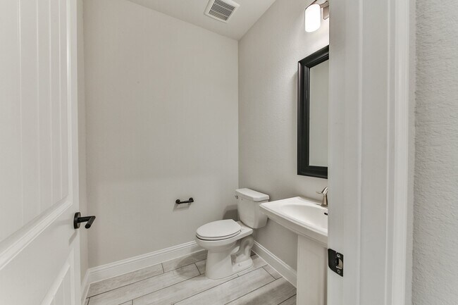 Building Photo - 11731 Tranquility Summit Dr