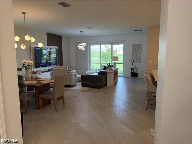 Building Photo - 20555 Copperhead Dr