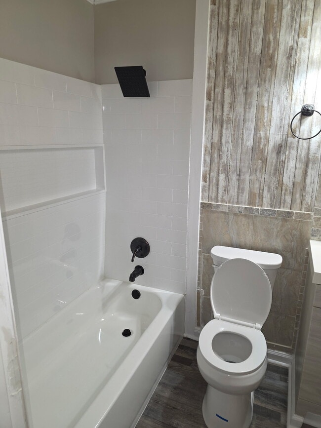 Building Photo - 3029 Dobbs Dr