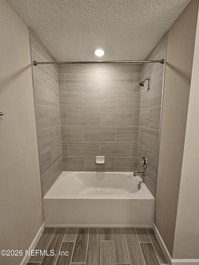 Building Photo - 10330 Alder Creek Ln