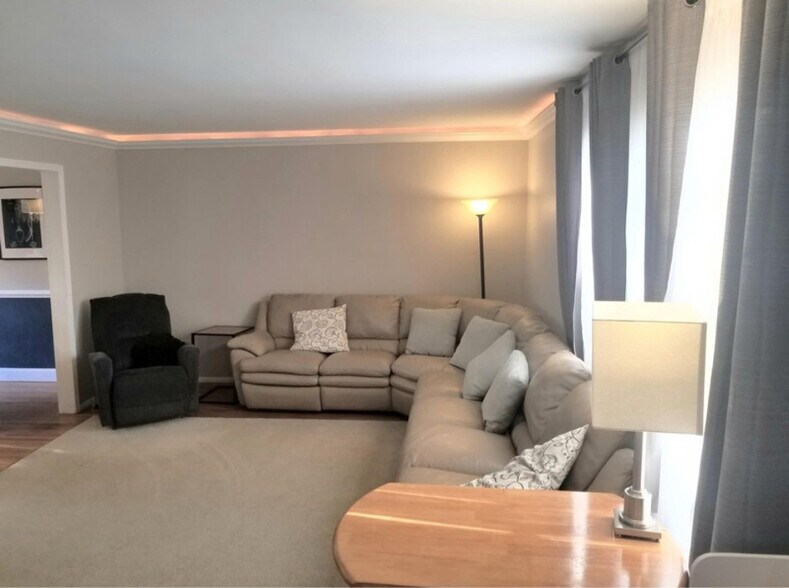 Building Photo - 1486 Walnut Ln