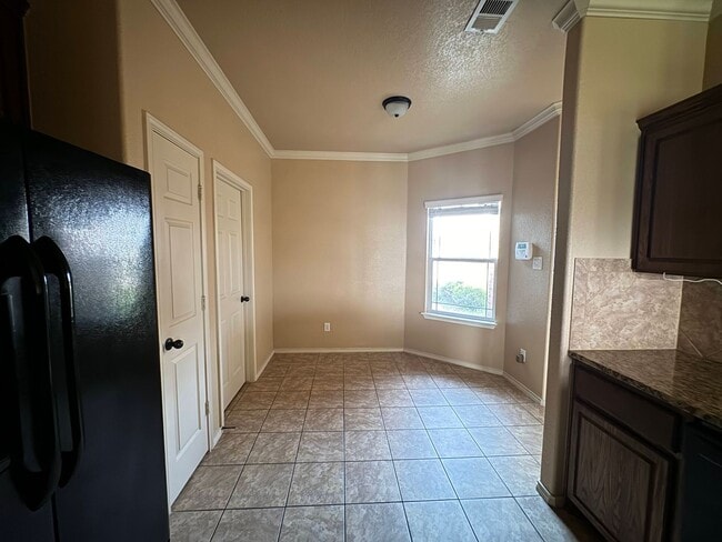 Building Photo - 3100 Rockwall Dr