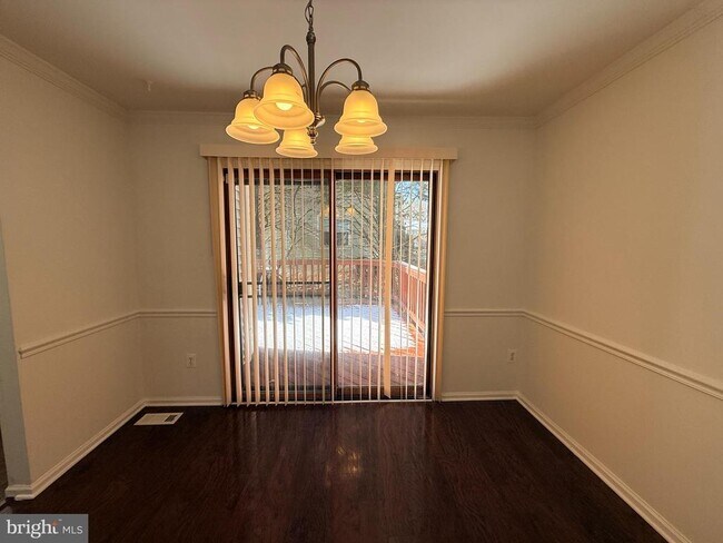 Building Photo - 5726 Edgewater Oak Ct