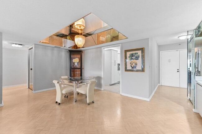 Building Photo - 6768 10th Ave N