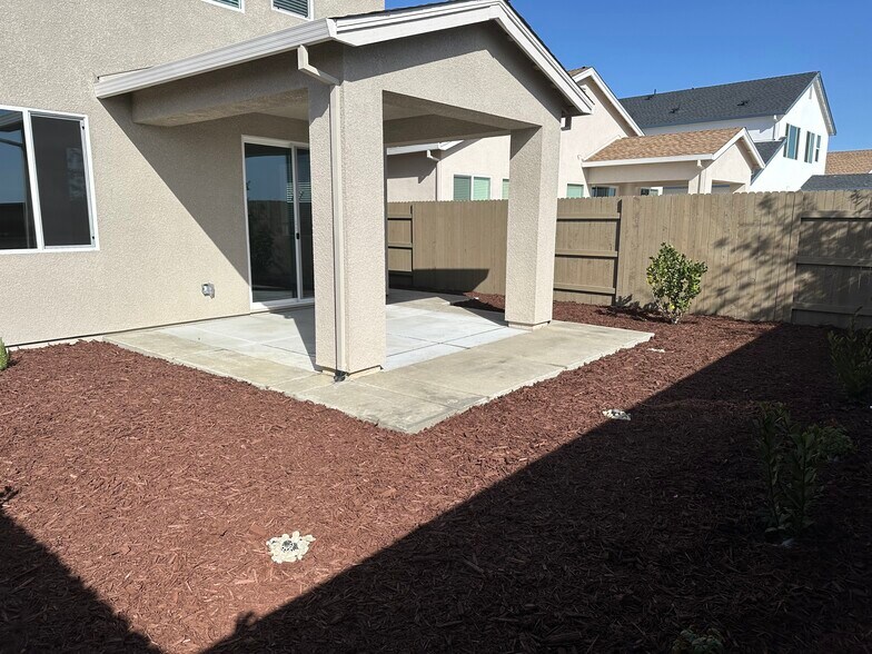 Building Photo - 3040 Vaughn Way