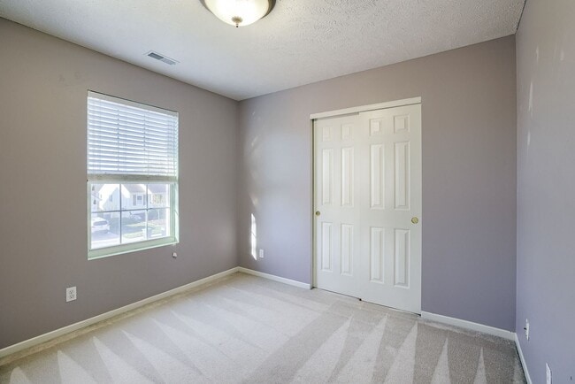 Building Photo - 3 Bedroom In A Great Location!!