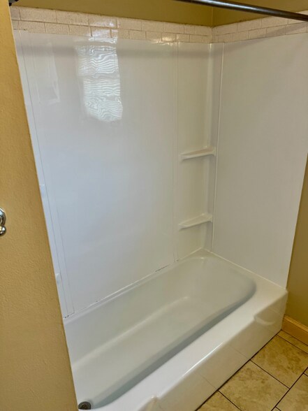 Building Photo - 3024 Piedmont Rd