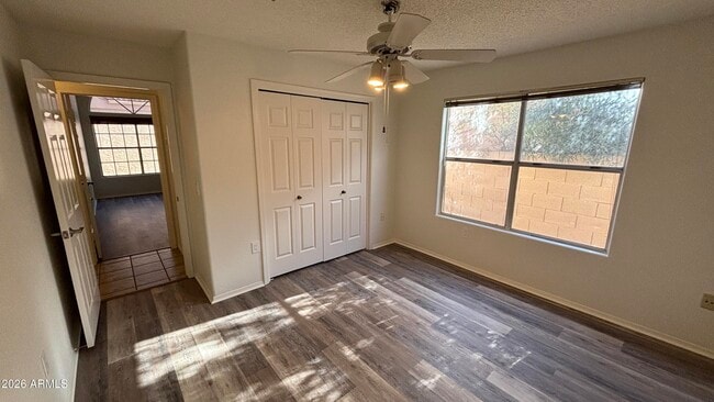 Building Photo - 11213 E Mercer Ln