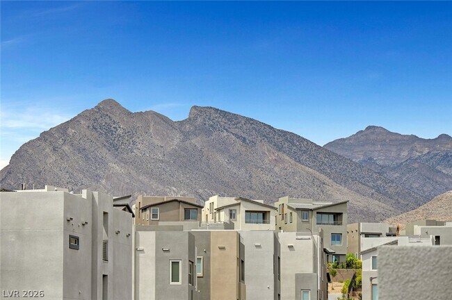 Building Photo - 11580 Midnight Melody Ave