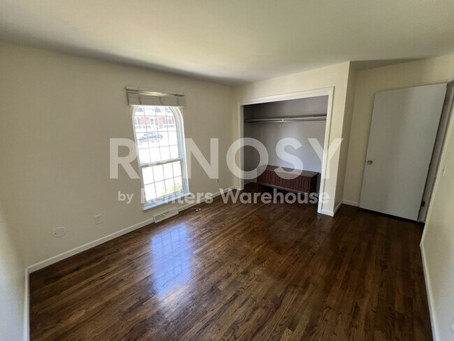Building Photo - 7274 S Chase Way