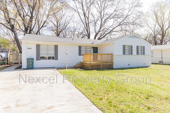 Building Photo - 5442 Loch Lomond Rd