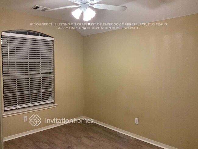 Building Photo - 613 Chestnut Dr