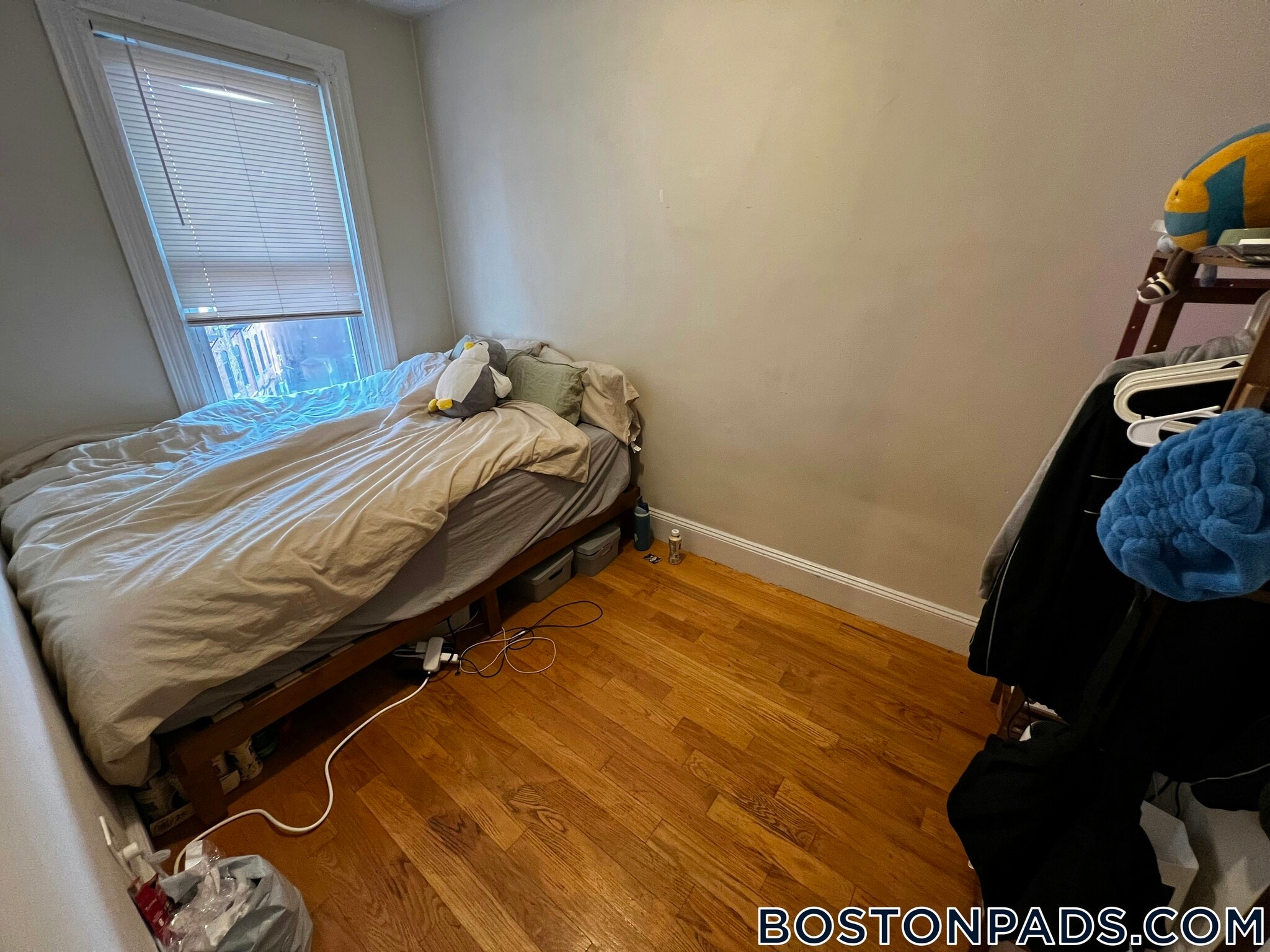 Building Photo - 3 Warwick St