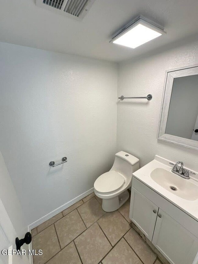 Building Photo - 2509 Red Sails Dr