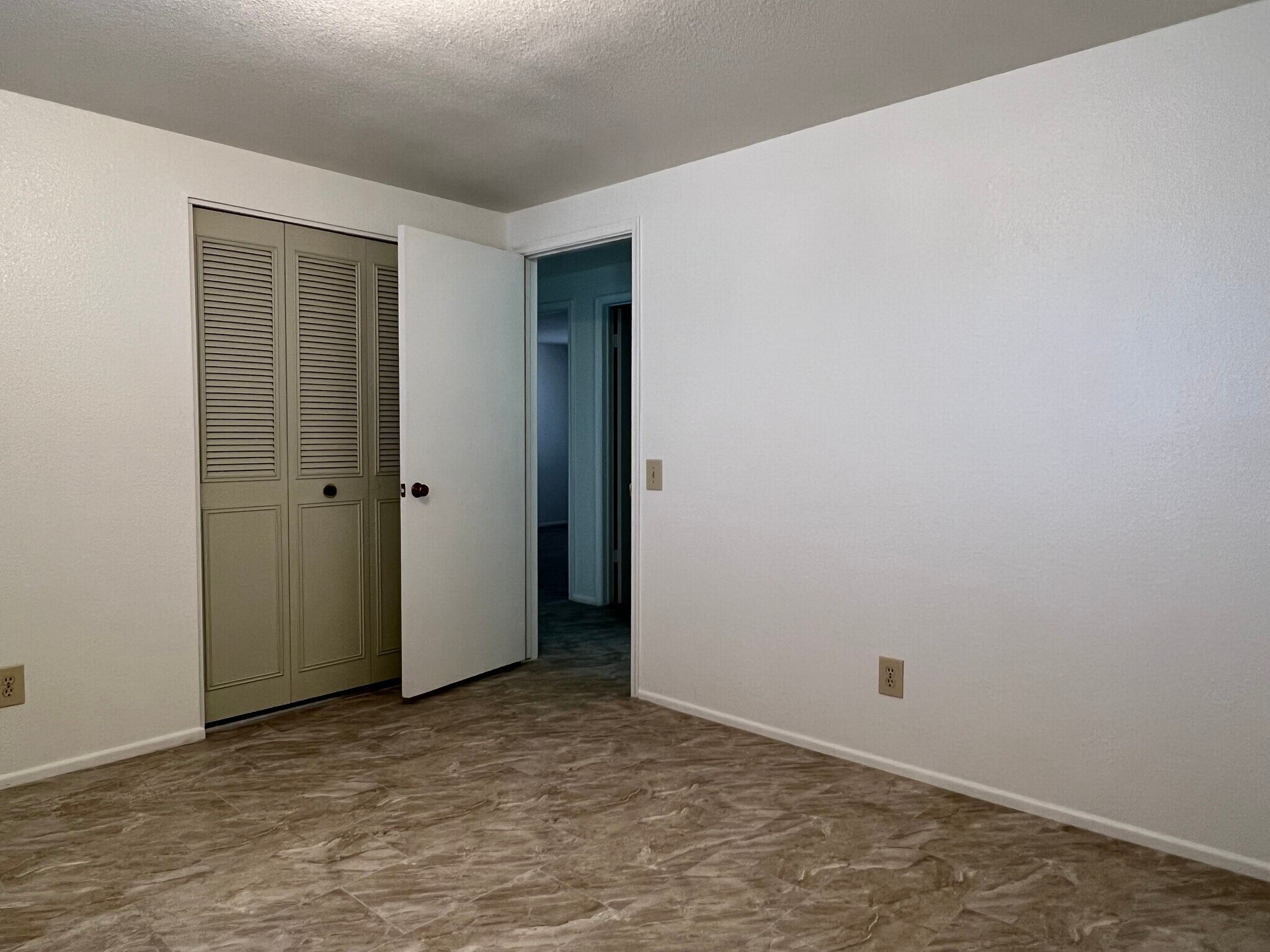 Building Photo - 1723 W Rosal Dr