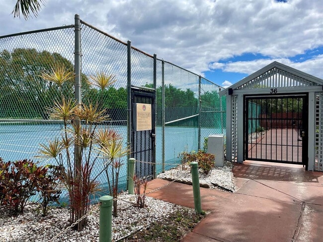 Building Photo - 2 Crossings Cir