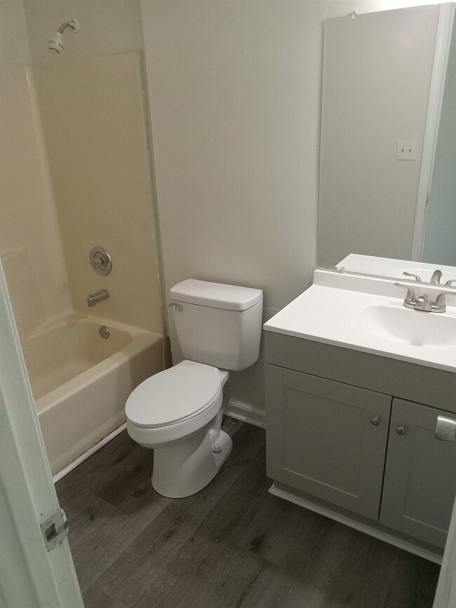 Building Photo - 5643 Rock Rd