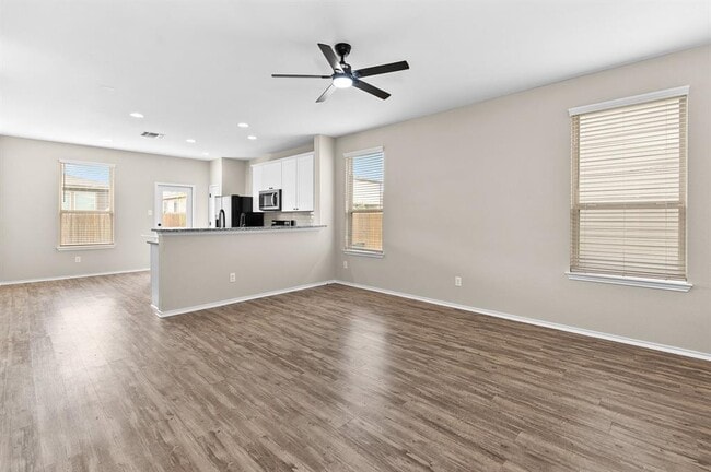 Building Photo - 508 Crane Crest Dr