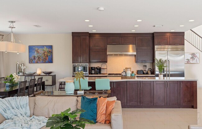 Building Photo - 3050 NE 43rd St