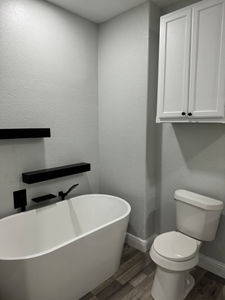 Building Photo - 20436 FM 365 Rd