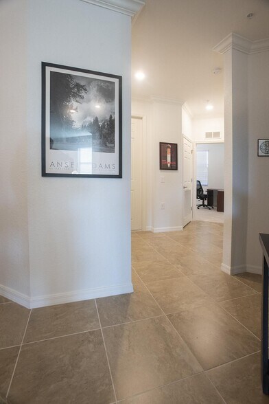 Building Photo - 17108 Vardon Ter