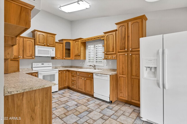 Building Photo - 16250 N 64th Pl