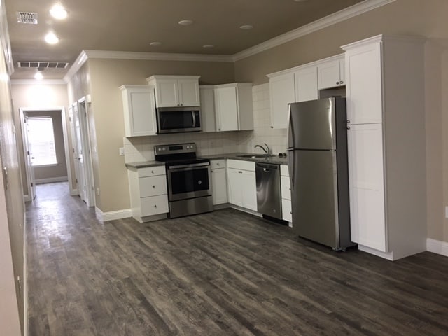 Efficient Kitchen - 2632 E 14th St