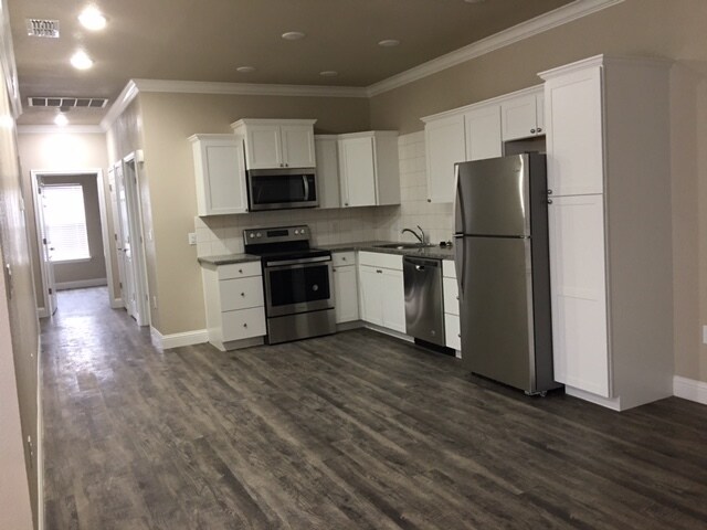 Efficient Kitchen - 2632 E 14th St