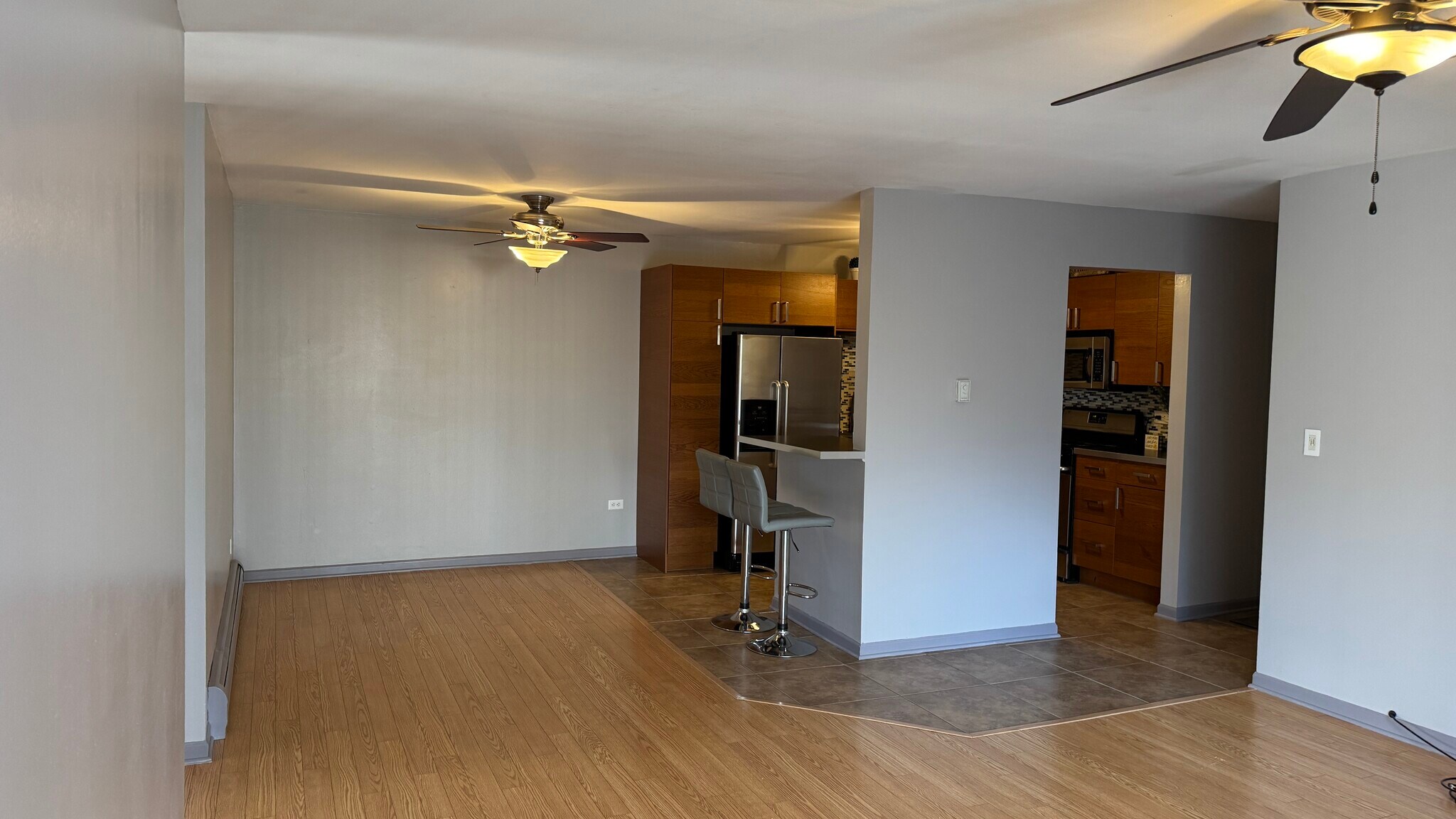 Building Photo - 9S070 Lake Dr