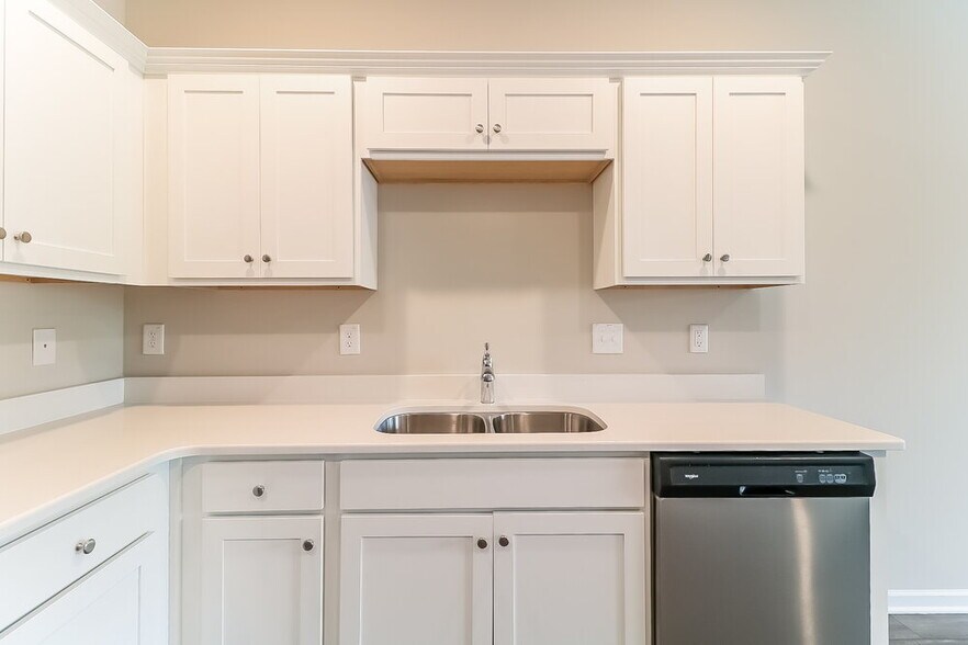 Building Photo - 650 Wendell Falls Pkwy