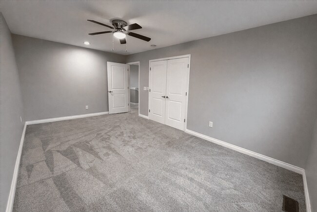 Building Photo - 1366 Cole St