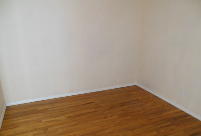 Building Photo - 14823 Longworth Ave