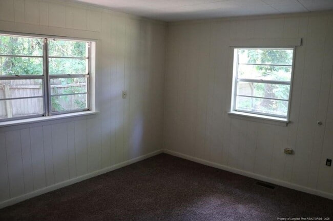 Building Photo - 1003 James St