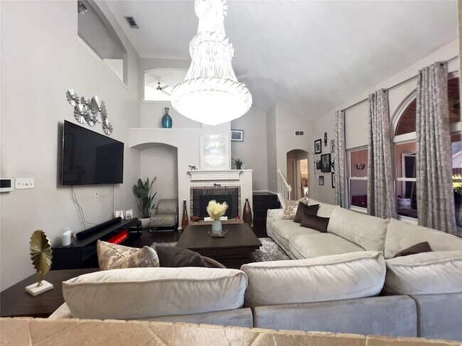 Building Photo - 10503 Desert Springs Cir