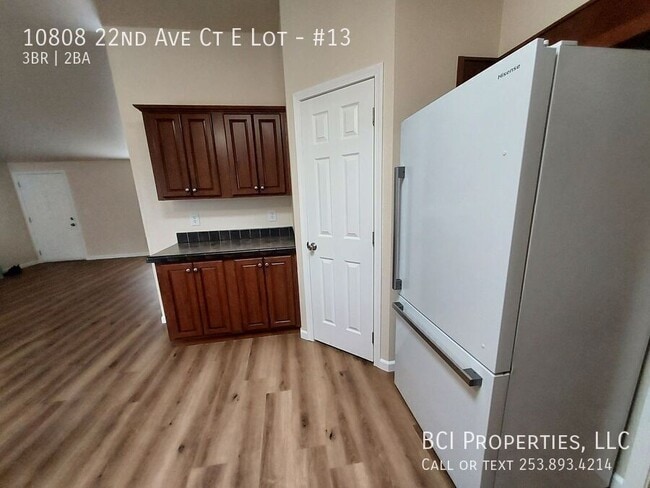 Building Photo - 10808 22nd Ave Ct E