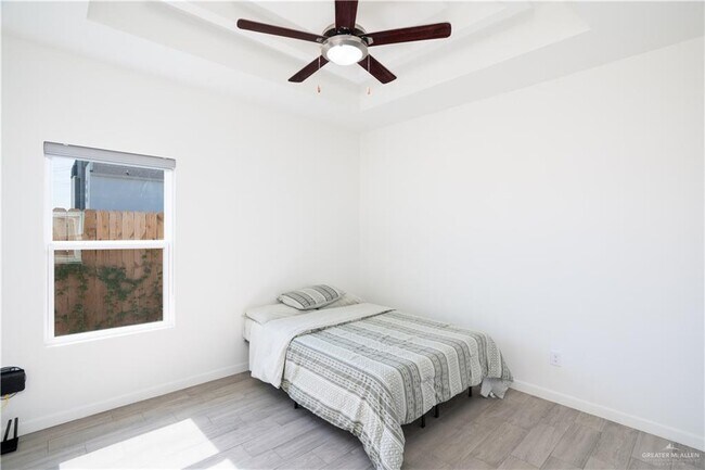 Building Photo - 26 N 40th St