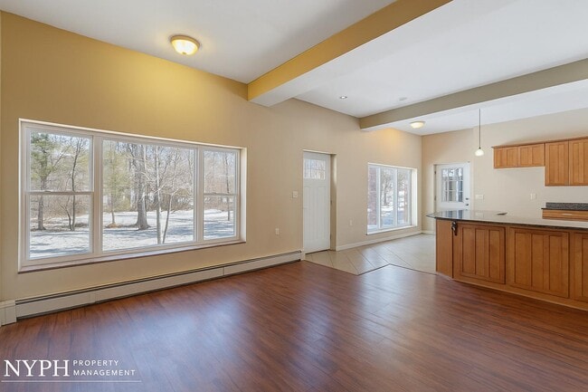 Building Photo - 5113 Cedarvale Rd