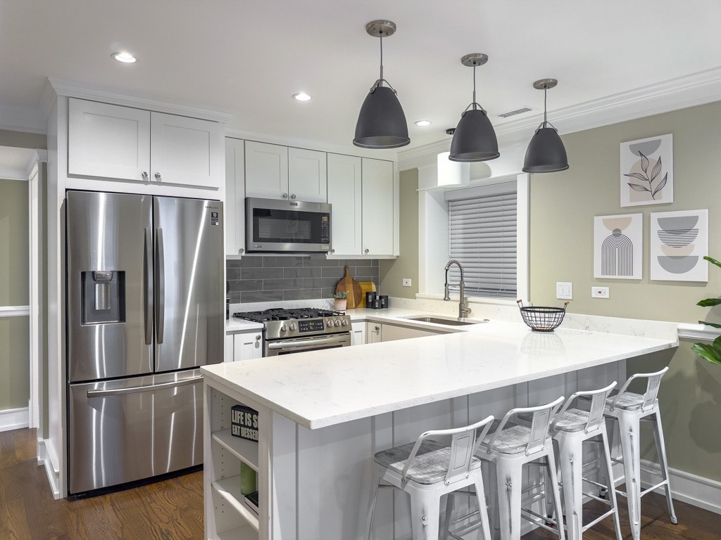 Building Photo - 3453 N Hoyne Ave