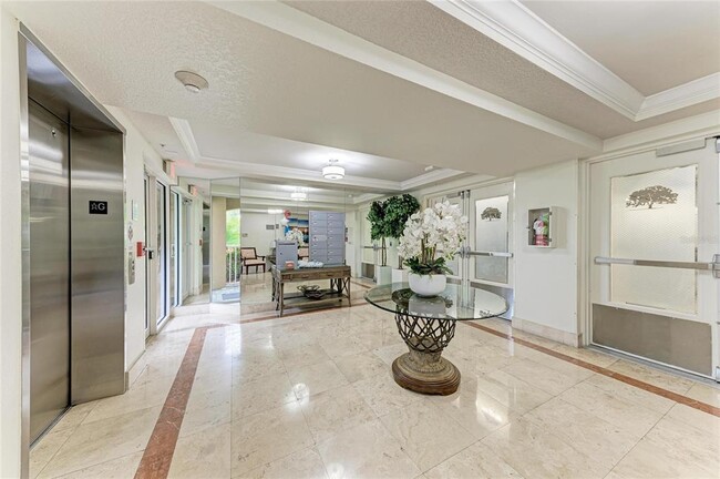 Building Photo - 5200 Manorwood Dr