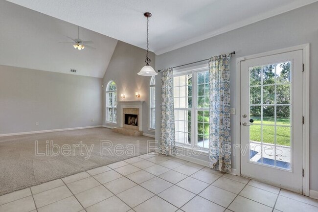 Building Photo - 40 Downie Ct