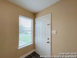 Building Photo - 7571 Windsor Oaks