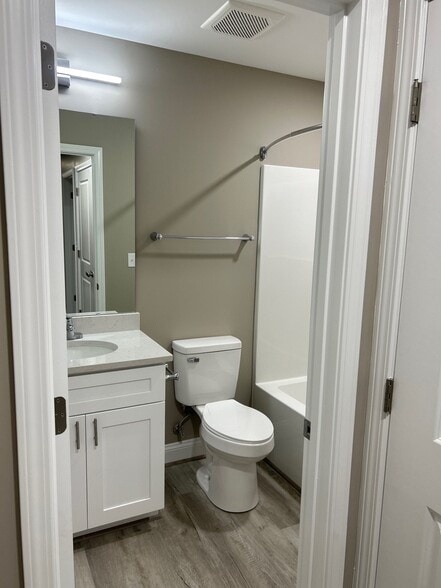 Building Photo - 125 Scout Cir
