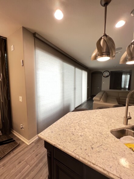 Building Photo - 4123 E Jones St