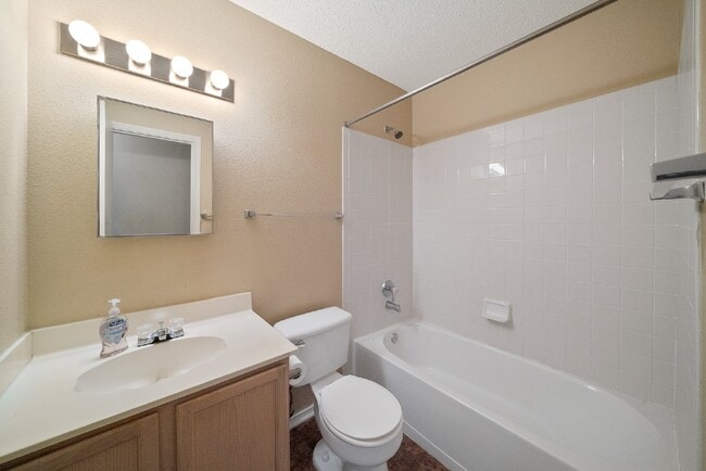 Building Photo - 5007 Shara Mist