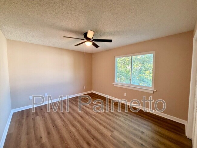 Building Photo - 4716 Leaf Crest Ct